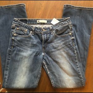 Juniors Levi’s 518 Superlow Jeans